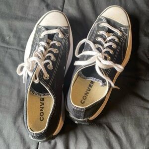 Run Star Hike Canvas Low Top Platform Converse